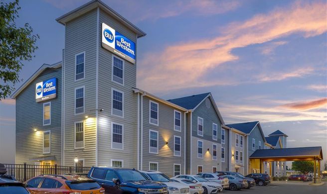 Best Western Woodburn Exterior