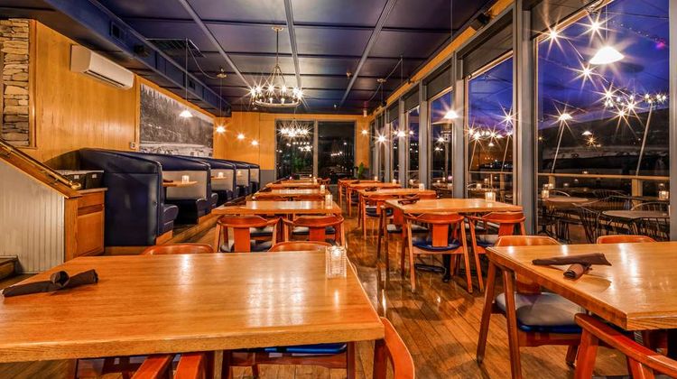 Best Western Plus Rivershore Hotel Restaurant
