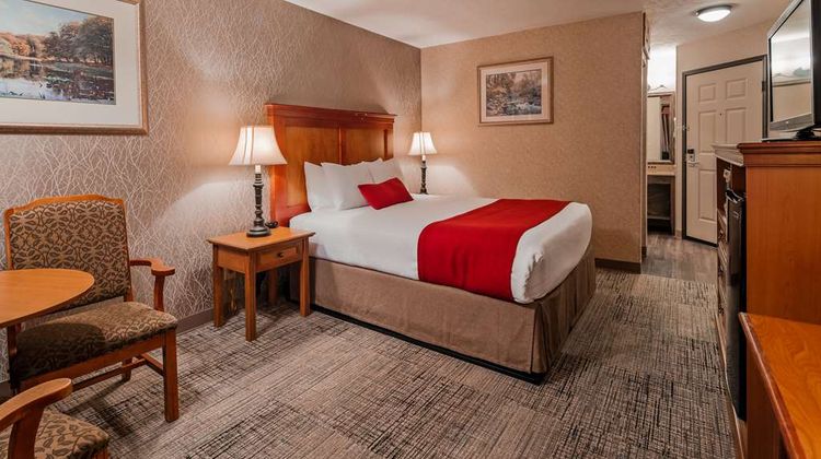 Best Western Plus Rivershore Hotel Room