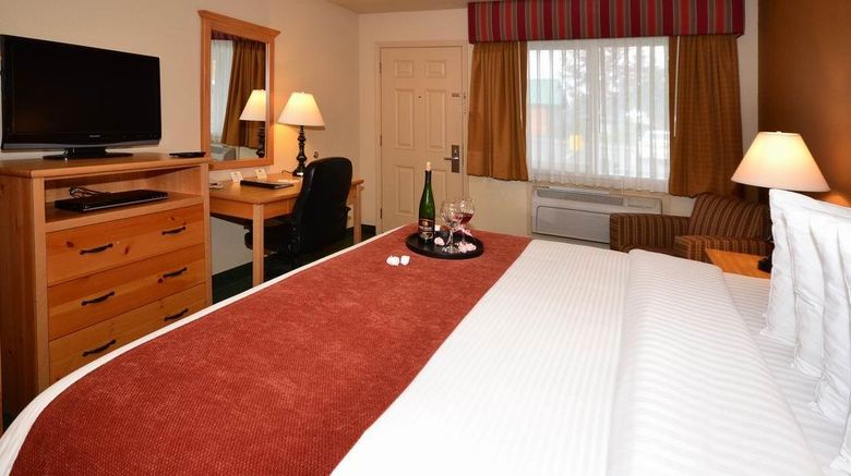 <b>Best Western Plus Hartford Lodge Room</b>. Images powered by <a href="https://iceportal.shijigroup.com/" title="IcePortal" target="_blank">IcePortal</a>.