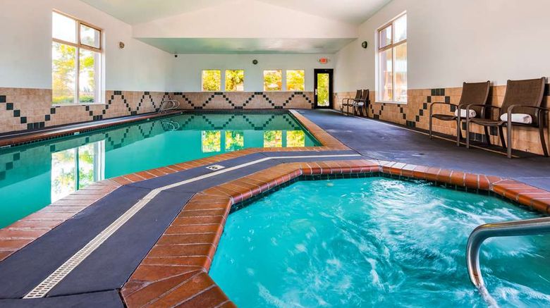 <b>Best Western Plus Hartford Lodge Pool</b>. Images powered by <a href="https://iceportal.shijigroup.com/" title="IcePortal" target="_blank">IcePortal</a>.