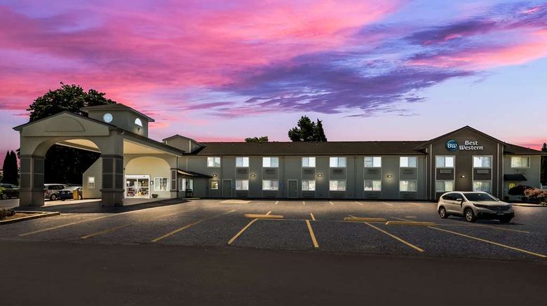 <b>Best Western Cottage Grove Inn Exterior</b>. Images powered by <a href="https://iceportal.shijigroup.com/" title="IcePortal" target="_blank">IcePortal</a>.