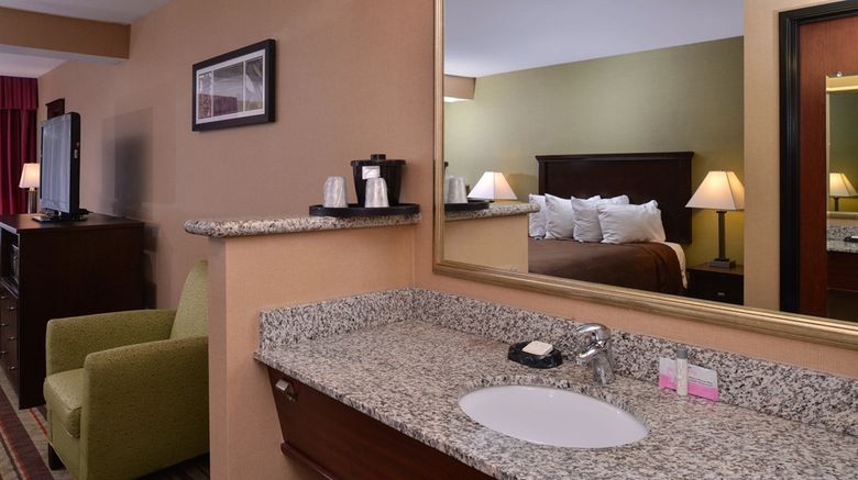 <b>Best Western Wilsonville Inn & Suites Room</b>. Images powered by <a href="https://iceportal.shijigroup.com/" title="IcePortal" target="_blank">IcePortal</a>.