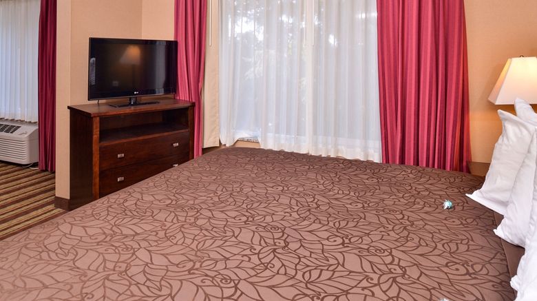 <b>Best Western Wilsonville Inn & Suites Suite</b>. Images powered by <a href="https://iceportal.shijigroup.com/" title="IcePortal" target="_blank">IcePortal</a>.
