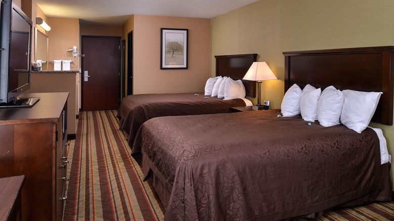 <b>Best Western Wilsonville Inn & Suites Suite</b>. Images powered by <a href="https://iceportal.shijigroup.com/" title="IcePortal" target="_blank">IcePortal</a>.