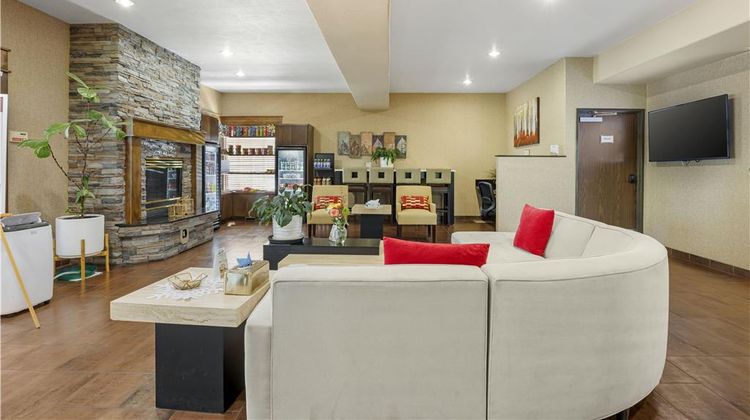 Best Western Plus Prairie Inn Lobby