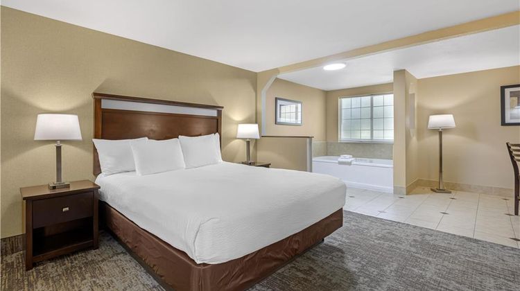 Best Western Plus Prairie Inn Room