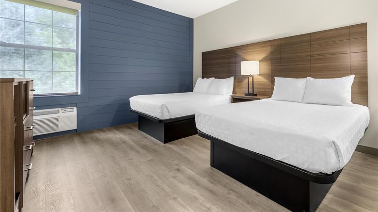 <b>Best Western Plus Revere Inn & Suites Room</b>. Images powered by <a href="https://iceportal.shijigroup.com/" title="IcePortal" target="_blank">IcePortal</a>.