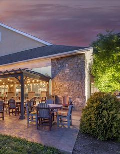 Best Western Plus Revere Inn & Suites