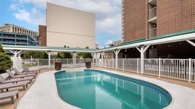 <b>Best Western Plus Wilkes Barre Pool</b>. Images powered by <a href="https://iceportal.shijigroup.com/" title="IcePortal" target="_blank">IcePortal</a>.