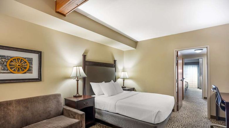 <b>Best Western Plus Intercourse Village Room</b>. Images powered by <a href="https://iceportal.shijigroup.com/" title="IcePortal" target="_blank">IcePortal</a>.