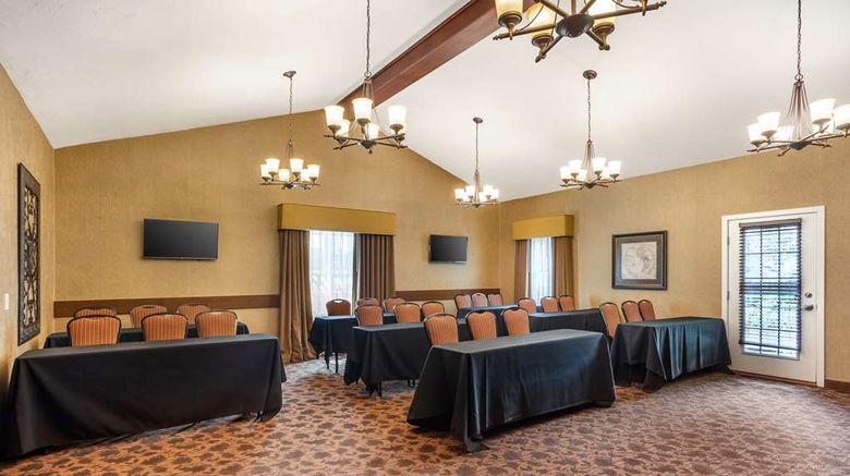 <b>Best Western Plus Intercourse Village Meeting</b>. Images powered by <a href="https://iceportal.shijigroup.com/" title="IcePortal" target="_blank">IcePortal</a>.
