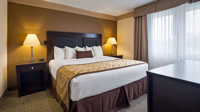 <b>Best Western Plus Concordville Hotel Suite</b>. Images powered by <a href="https://iceportal.shijigroup.com/" title="IcePortal" target="_blank">IcePortal</a>.