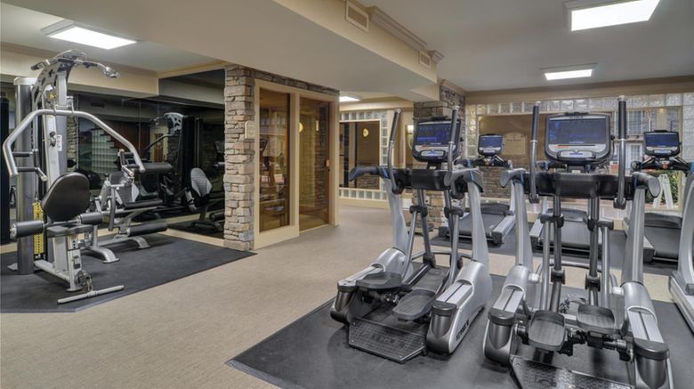 <b>Eden Resort & Suites, BW Premier Coll Health</b>. Images powered by <a href="https://iceportal.shijigroup.com/" title="IcePortal" target="_blank">IcePortal</a>.