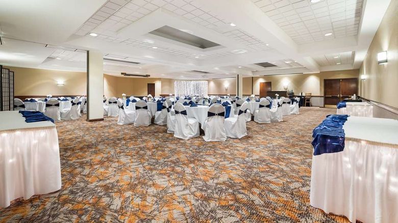 <b>Best Western Grand Victorian Inn Ballroom</b>. Images powered by <a href="https://iceportal.shijigroup.com/" title="IcePortal" target="_blank">IcePortal</a>.