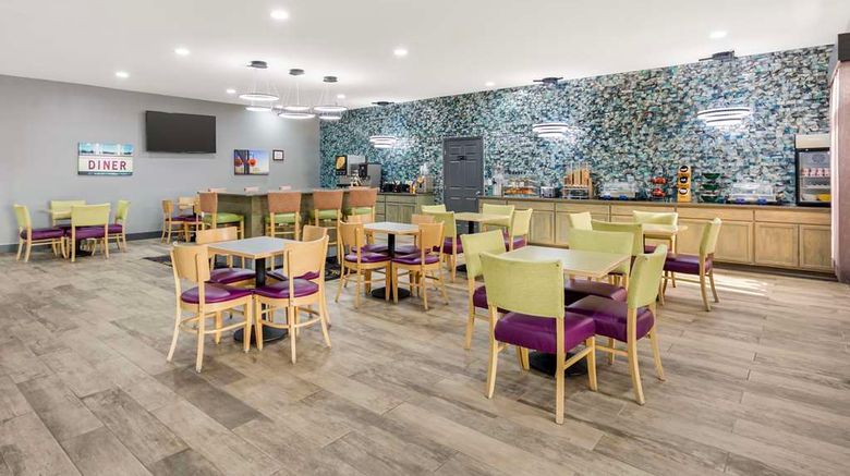 <b>Best Western Chambersburg Restaurant</b>. Images powered by <a href="https://iceportal.shijigroup.com/" title="IcePortal" target="_blank">IcePortal</a>.
