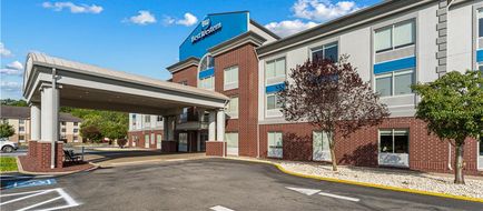 Best Western Garden Inn Exterior