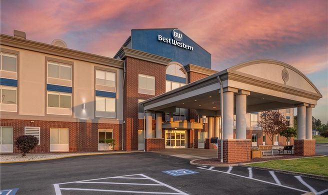 Best Western Garden Inn Exterior