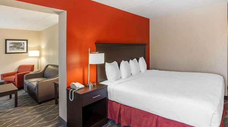 <b>Best Western Inn at Blakeslee-Pocono Suite</b>. Images powered by <a href="https://iceportal.shijigroup.com/" title="IcePortal" target="_blank">IcePortal</a>.