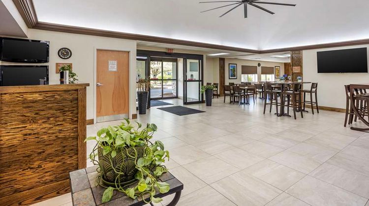 Best Western Inn at Blakeslee-Pocono Lobby