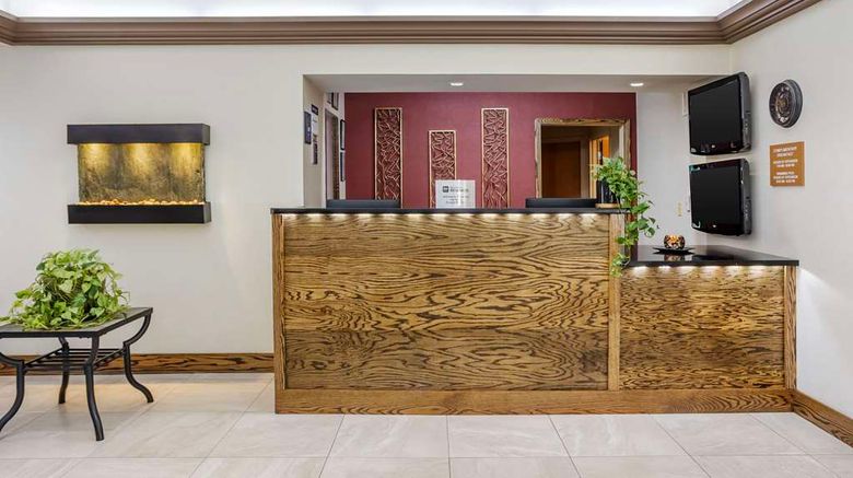 <b>Best Western Inn at Blakeslee-Pocono Lobby</b>. Images powered by <a href="https://iceportal.shijigroup.com/" title="IcePortal" target="_blank">IcePortal</a>.