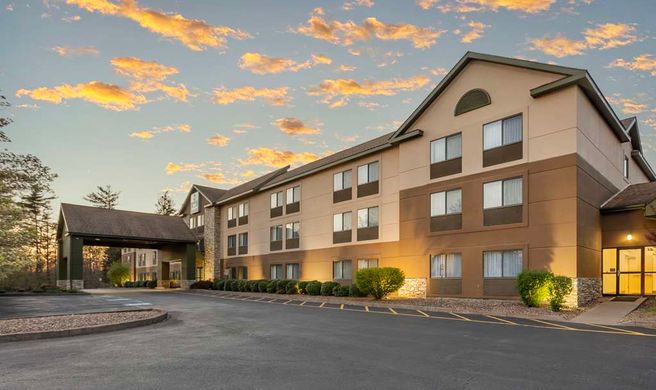 Best Western Inn at Blakeslee-Pocono Exterior