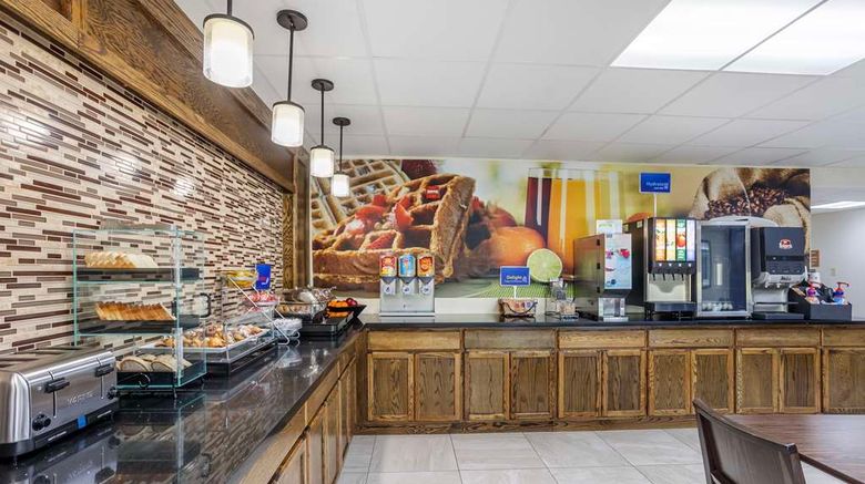 <b>Best Western Inn at Blakeslee-Pocono Restaurant</b>. Images powered by <a href="https://iceportal.shijigroup.com/" title="IcePortal" target="_blank">IcePortal</a>.