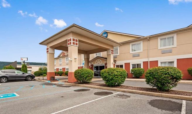Best Western Nittany Inn Milroy Exterior