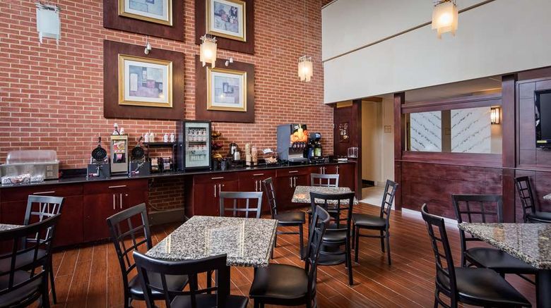 <b>Best Western Plus Reading Inn & Suites Restaurant</b>. Images powered by <a href="https://iceportal.shijigroup.com/" title="IcePortal" target="_blank">IcePortal</a>.