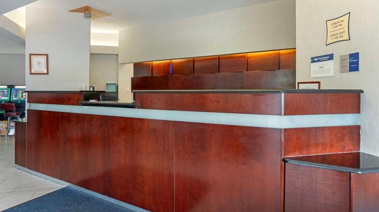 <b>Best Western Plus Reading Inn & Suites Lobby</b>. Images powered by <a href="https://iceportal.shijigroup.com/" title="IcePortal" target="_blank">IcePortal</a>.