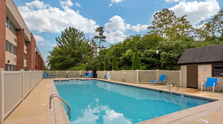 Best Western Plus Reading Inn & Suites Pool