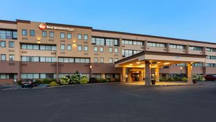 Best Western Plus Reading Inn & Suites