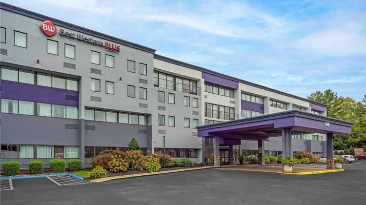 Best Western Plus Reading Inn & Suites Exterior