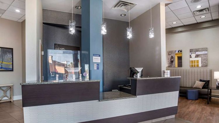 Best Western Plus Phil Arpt Widener Univ Lobby