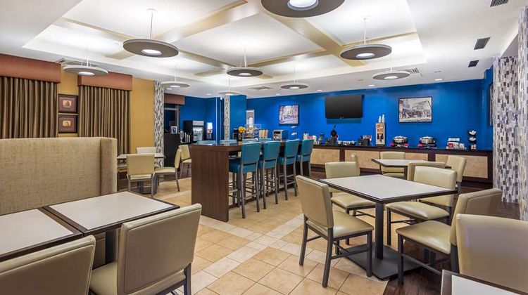 Best Western Plus University Park Inn & Restaurant