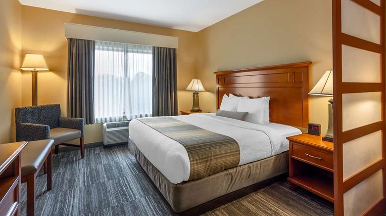 <b>Best Western Plus University Park Inn & Room</b>. Images powered by <a href="https://iceportal.shijigroup.com/" title="IcePortal" target="_blank">IcePortal</a>.