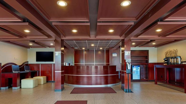<b>Best Western Plus Poconos Hotel Lobby</b>. Images powered by <a href="https://iceportal.shijigroup.com/" title="IcePortal" target="_blank">IcePortal</a>.