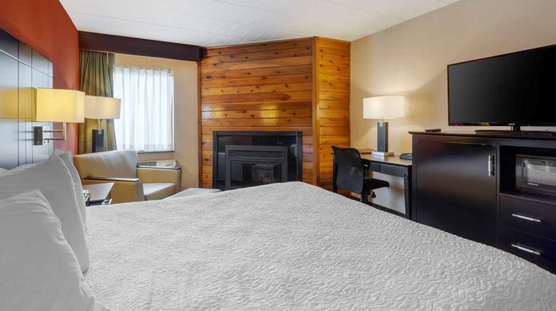 <b>Best Western Plus Poconos Hotel Room</b>. Images powered by <a href="https://iceportal.shijigroup.com/" title="IcePortal" target="_blank">IcePortal</a>.
