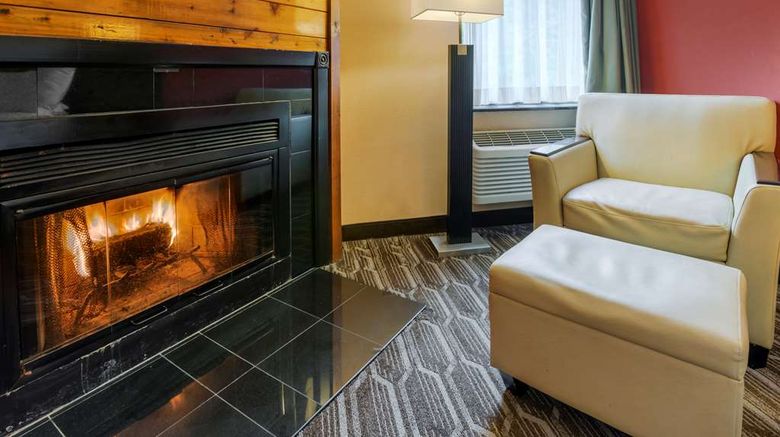 <b>Best Western Plus Poconos Hotel Room</b>. Images powered by <a href="https://iceportal.shijigroup.com/" title="IcePortal" target="_blank">IcePortal</a>.