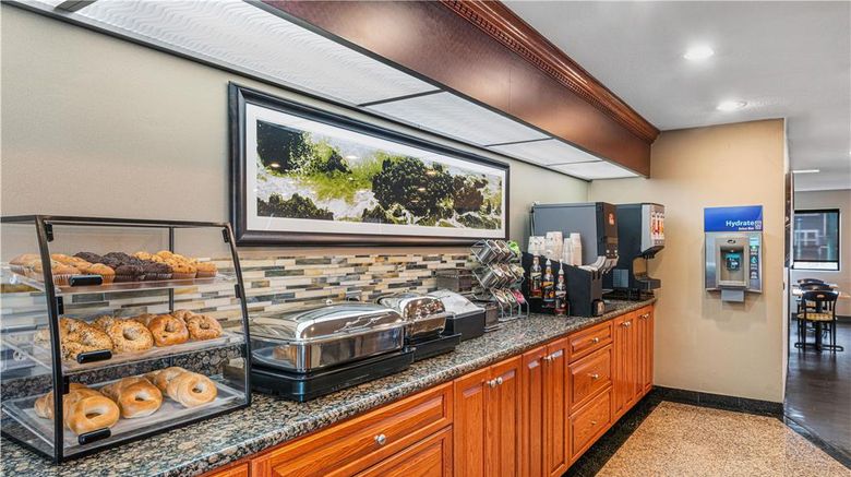 <b>Best Western Airport Inn Restaurant</b>. Images powered by <a href="https://iceportal.shijigroup.com/" title="IcePortal" target="_blank">IcePortal</a>.
