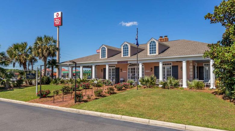 <b>Best Western Plus Santee Inn Exterior</b>. Images powered by <a href="https://iceportal.shijigroup.com/" title="IcePortal" target="_blank">IcePortal</a>.