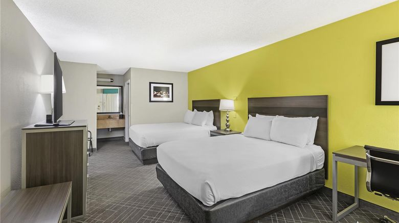 <b>Best Western Inn Room</b>. Images powered by <a href="https://iceportal.shijigroup.com/" title="IcePortal" target="_blank">IcePortal</a>.