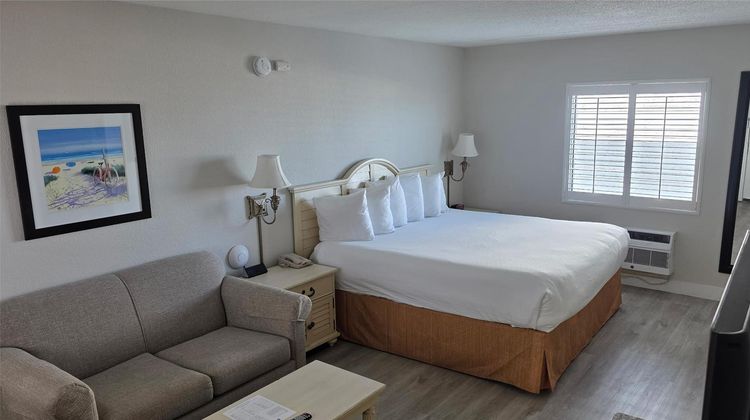 Best Western Ocean Sands Beach Resort Room