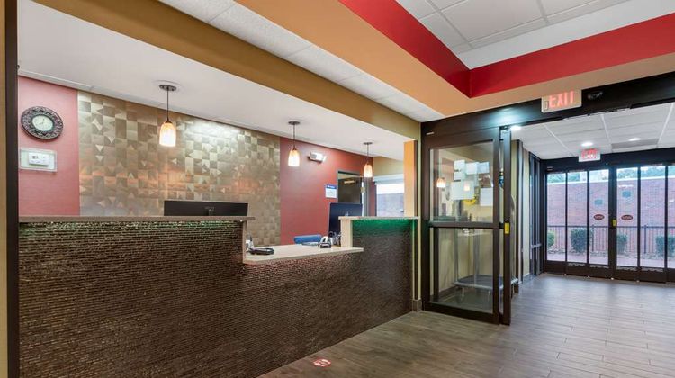 Best Western Seneca-Clemson Lobby
