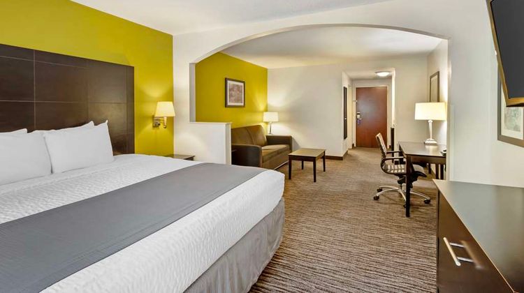 Best Western Magnolia Inn and Suites Suite
