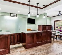 Best Western Patriots Point Lobby