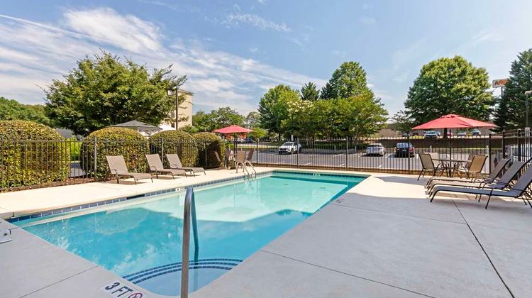 Best Western Plus Greenville South Pool