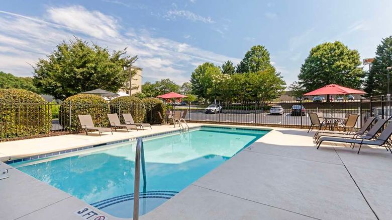 <b>Best Western Plus Greenville South Pool</b>. Images powered by <a href="https://iceportal.shijigroup.com/" title="IcePortal" target="_blank">IcePortal</a>.
