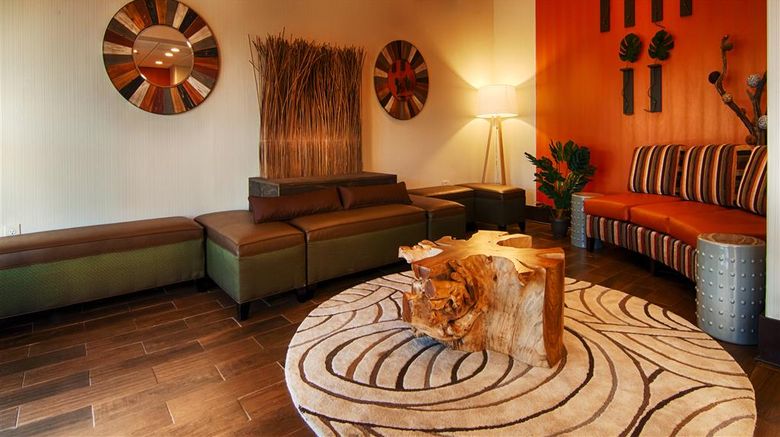 <b>Best Western Pawleys Island Lobby</b>. Images powered by <a href="https://iceportal.shijigroup.com/" title="IcePortal" target="_blank">IcePortal</a>.