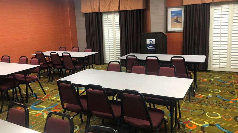 <b>Best Western Pawleys Island Room</b>. Images powered by <a href="https://iceportal.shijigroup.com/" title="IcePortal" target="_blank">IcePortal</a>.
